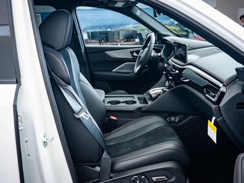 Certified 2026 Acura MDX A-Spec image 40