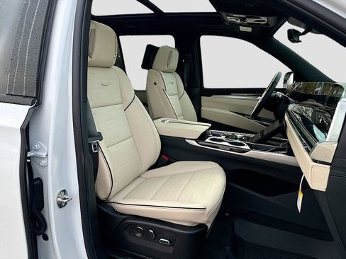New 2026 Cadillac Escalade Sport w/ Touring Package image 33