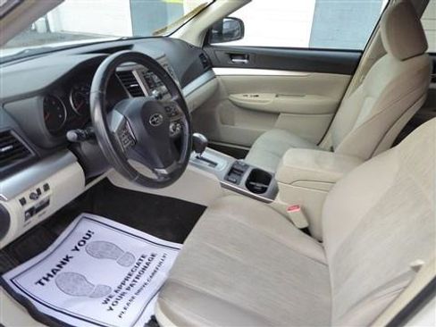 Used 2013 Subaru Outback 2.5i Premium w/ All-Weather Pkg image 15