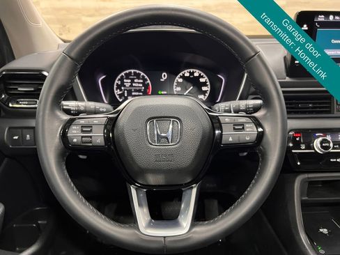Used 2025 Honda Pilot EX-L image 8