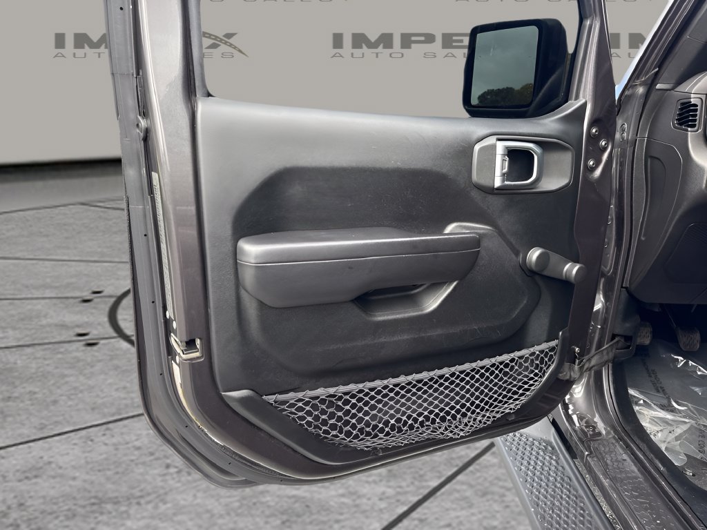Used 2020 Jeep Wrangler Sport AWD/4WD image 23