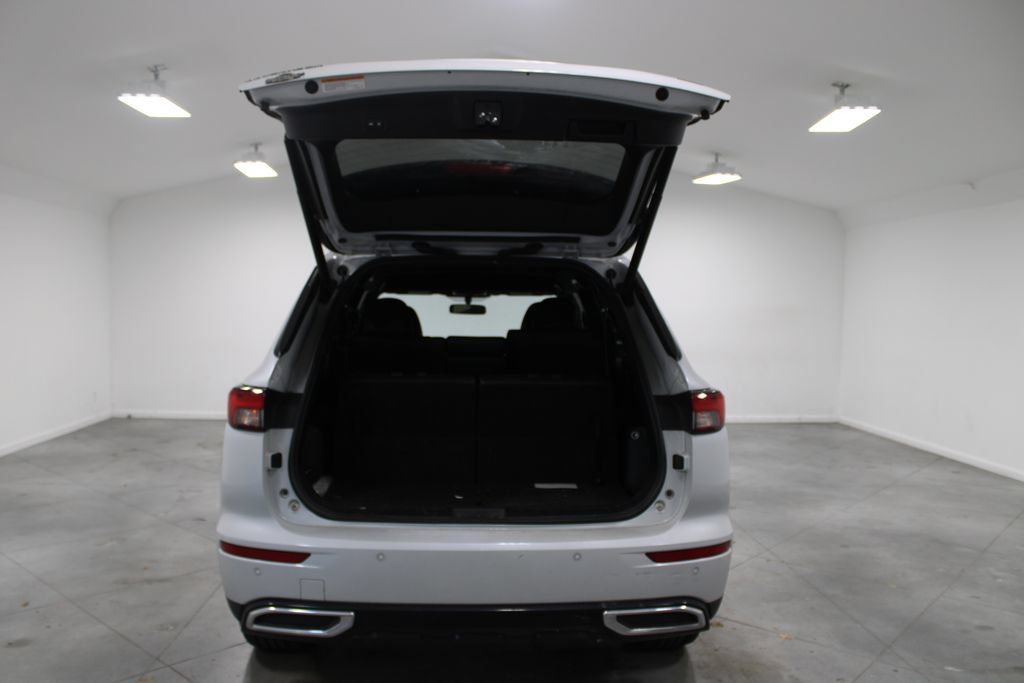 Used 2023 Mitsubishi Outlander SE Black Edition AWD/4WD image 28