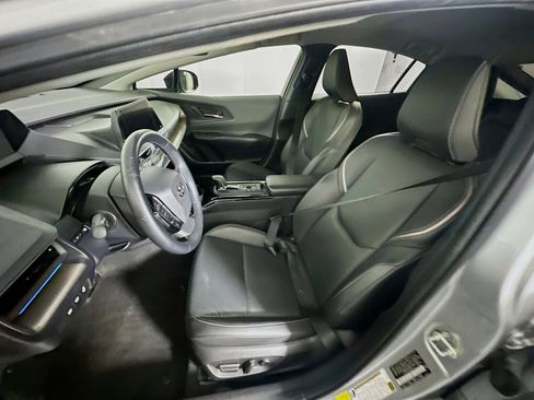 Used 2024 Toyota Prius XLE image 13
