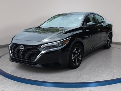 Used 2025 Nissan Sentra SV FWD image 1