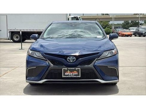 Used 2024 Toyota Camry XSE w/ Cold Weather Package FWD image 9