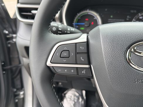 Used 2026 Toyota Highlander XLE AWD/4WD image 24