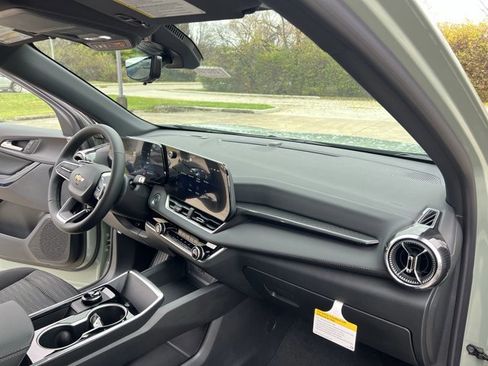 New 2026 Chevrolet Equinox LT w/ Safety and Technology Package image 29