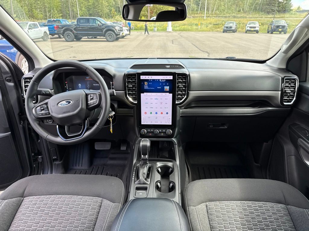 Used 2024 Ford Ranger XLT w/ Technology Package AWD/4WD image 15