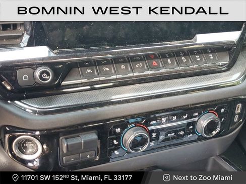 Used 2023 Chevrolet Silverado 1500 ZR2 w/ Technology Package image 22