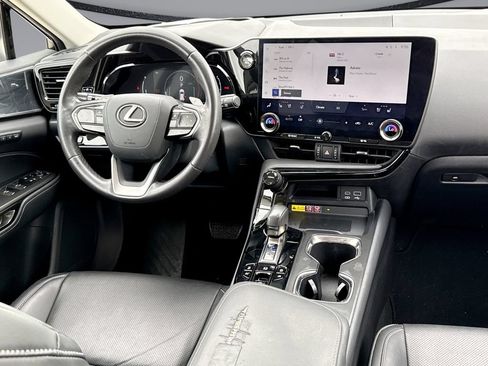 Used 2023 Lexus NX 350 AWD image 19