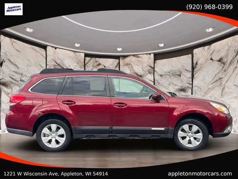 Used 2011 Subaru Outback 2.5i Limited w/ PWR Moonroof Pkg AWD/4WD image 9