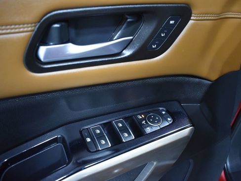 Used 2023 Nissan Pathfinder Platinum image 15