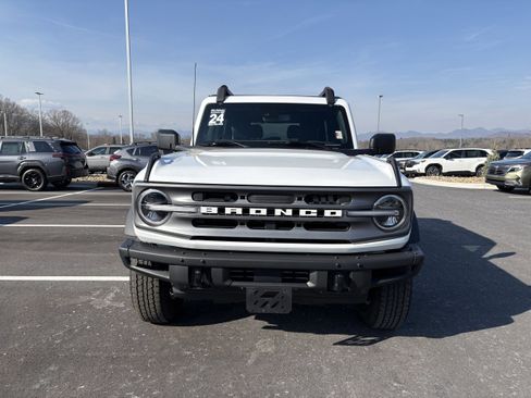 Used 2024 Ford Bronco Big Bend image 2