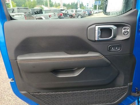 Used 2024 Jeep Wrangler Sahara AWD/4WD image 23