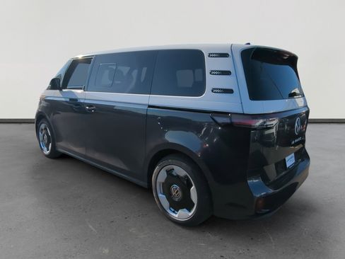 New 2025 Volkswagen ID. Buzz Pro S Plus image 3