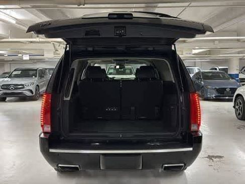 Used 2014 Cadillac Escalade ESV Platinum image 7