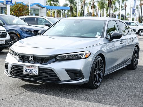 Used 2024 Honda Civic Sport image 3