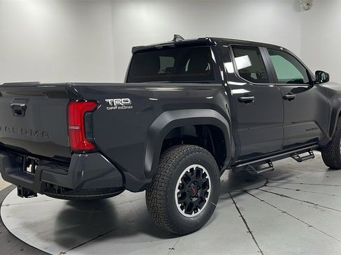 New 2025 Toyota Tacoma TRD Off-Road image 5