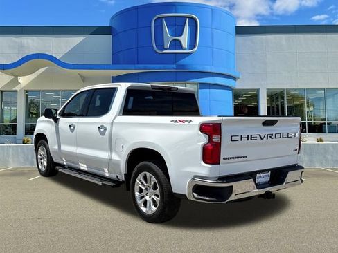 Used 2022 Chevrolet Silverado 1500 LTZ w/ LTZ Premium Package AWD/4WD image 4