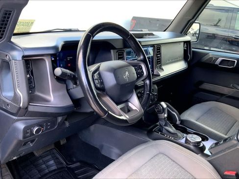 Used 2021 Ford Bronco Outer Banks AWD/4WD image 2