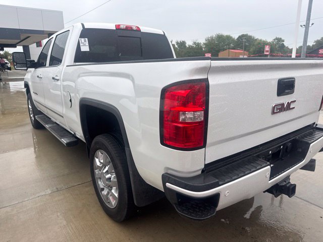 Used 2018 GMC Sierra 2500 Denali AWD/4WD image 3