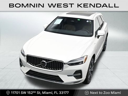 Used 2023 Volvo XC60 T8 Plus image 19