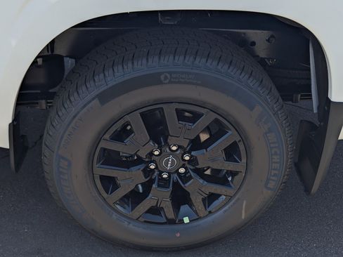 New 2026 Nissan Frontier SV w/ Tow Package RWD image 7