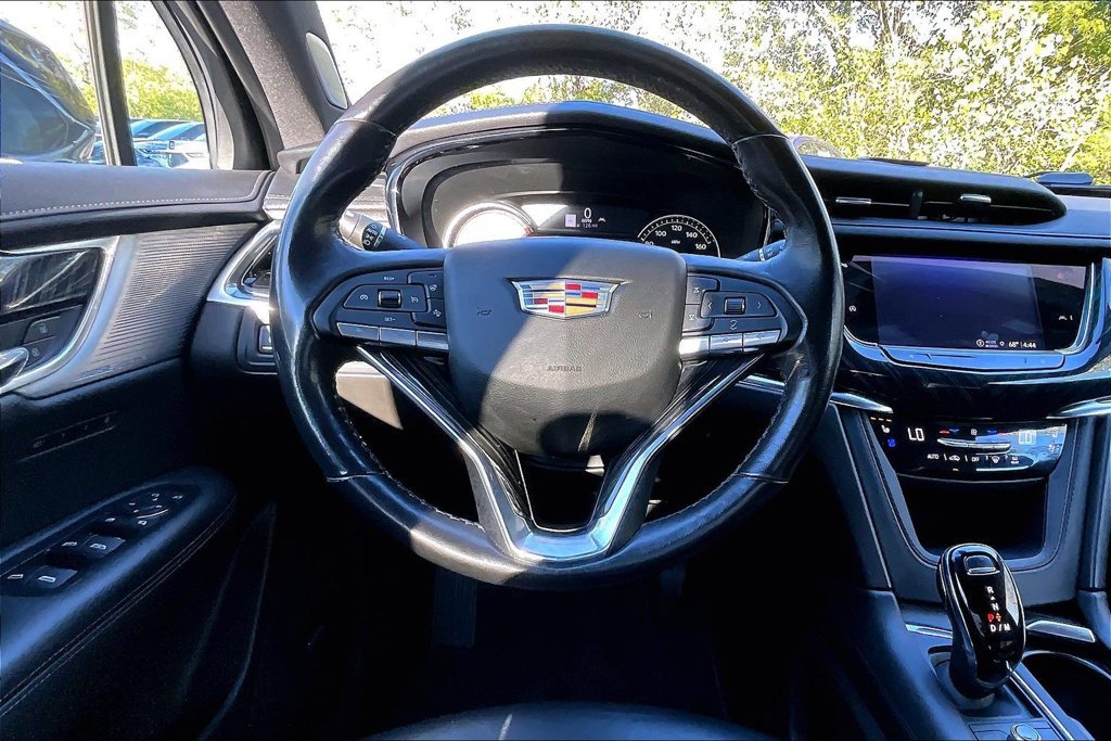 Used 2023 Cadillac XT6 Premium Luxury AWD/4WD image 7