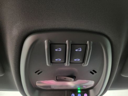 New 2026 Chevrolet Trax RS w/ Sunroof Package image 9