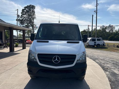 Used 2016 Mercedes-Benz Sprinter 2500 image 2