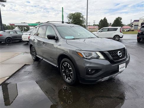 Used 2020 Nissan Pathfinder SL AWD/4WD image 2