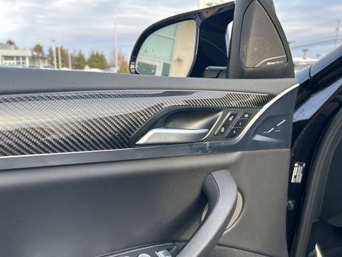 Used 2024 BMW X4 M40i w/ Premium Package image 19
