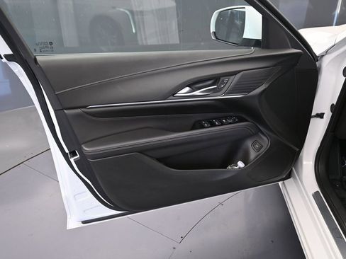 Used 2024 Cadillac CT4 Luxury image 17