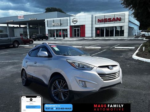 Used 2015 Hyundai Tucson SE image 1
