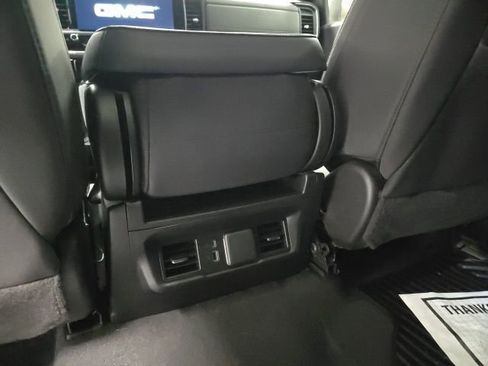 Certified 2024 GMC Sierra 1500 Elevation image 23