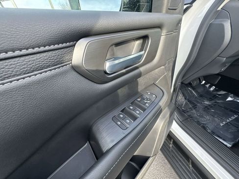 New 2026 Nissan Armada SV AWD/4WD image 13