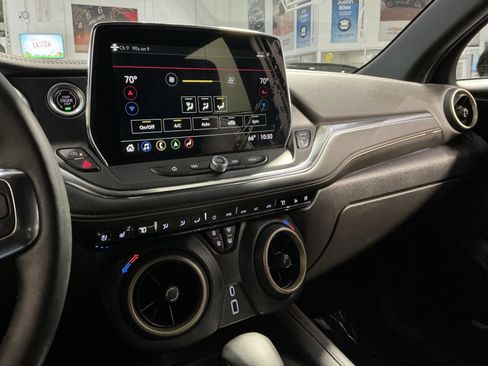 Used 2023 Chevrolet Blazer Premier w/ Driver Confidence II Package image 29