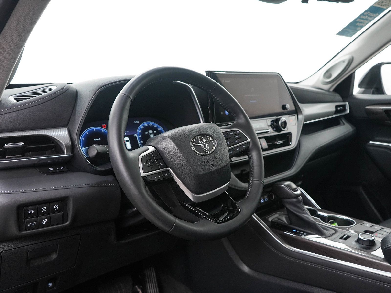 Used 2023 Toyota Highlander Platinum AWD/4WD image 28
