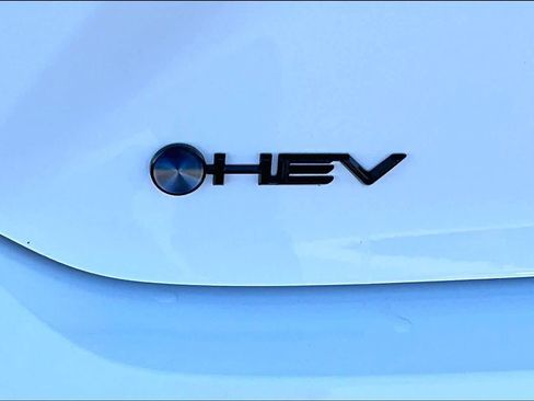 Used 2026 Toyota Camry XLE w/ Convenience Package image 9