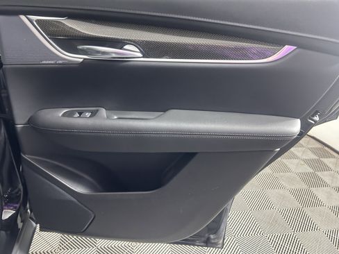 Certified 2022 Cadillac XT5 Sportv w/ Technology Package image 37