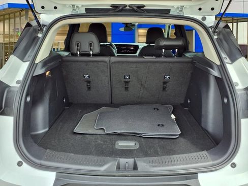 Used 2025 Buick Encore GX Preferred AWD/4WD image 24