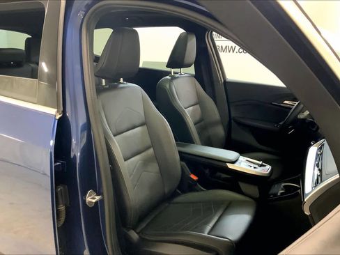 Used 2025 BMW X1 xDrive28i image 9