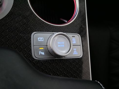 Certified 2025 Genesis GV80 3.5T e-SC AWD/4WD image 29