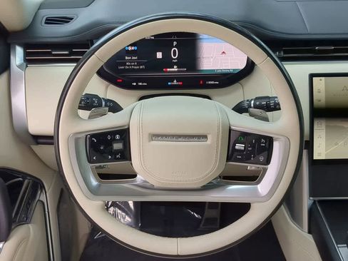 Used 2024 Land Rover Range Rover Autobiography AWD/4WD image 24