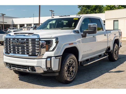 New 2026 GMC Sierra 2500 Denali w/ Denali Reserve Package AWD/4WD image 4