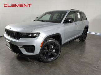 Used 2023 Jeep Grand Cherokee Altitude AWD/4WD video 1