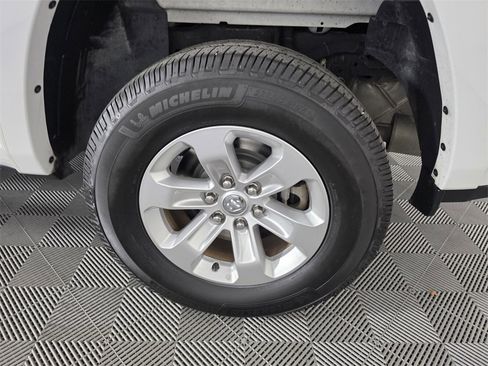 Certified 2020 RAM 1500 Laramie w/ Off Road Group image 18