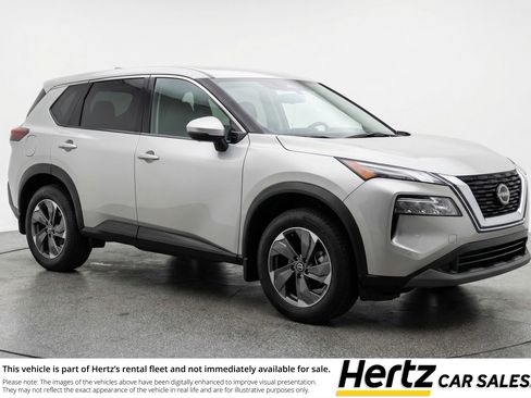Used 2025 Nissan Rogue SV image 1