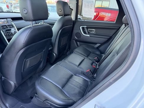 Used 2015 Land Rover Discovery Sport HSE image 14