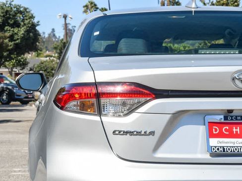 Used 2022 Toyota Corolla LE FWD image 6